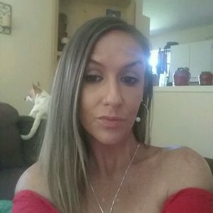 Meet your Posher, Gail